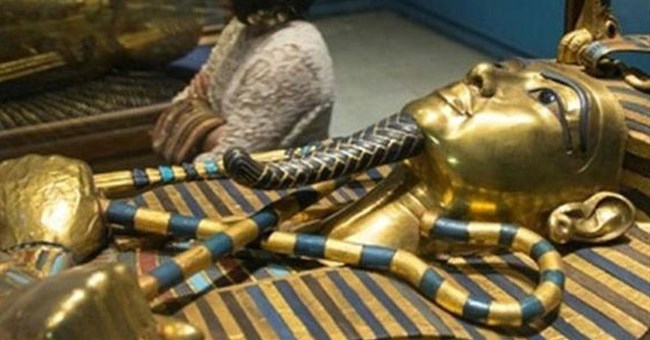 9 loại vũ khí siêu lợi hại giúp các Pharaoh Ai Cập đè bẹp kẻ thù