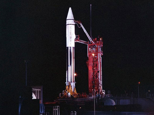 NASA xác nhận vật thể bí ẩn quay quanh Trái đất là tên lửa