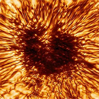Bức ảnh chụp vệt đen Mặt trời rộng 16.000km