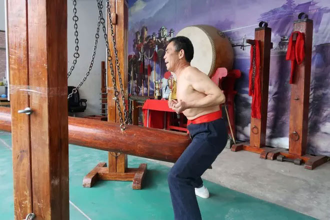 Háng sắt: Môn kungfu dành cho người dám chịu 