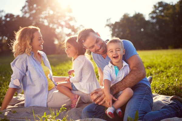 Sự thật ít ai biết khi trẻ lần đầu nhìn vào gương