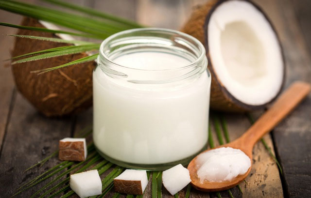 Nấu ăn bằng dầu dừa có độc hại không?