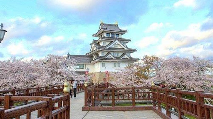 Lâu đài Sunomata ngày nay.