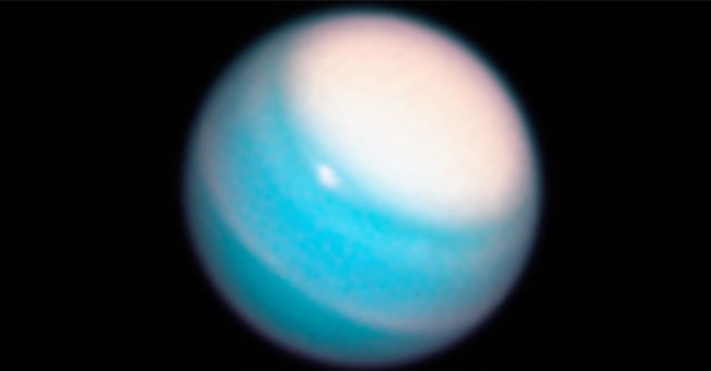 Người ngoài hành tinh đang ẩn náu xung quanh sao Thiên Vương?