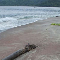 Cát ngọc hồng lựu tiết lộ hòn đảo bị Trái đất nuốt chửng rồi nhả ra