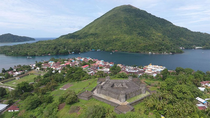 Khám phá quần đảo “gia vị” ở indonesia