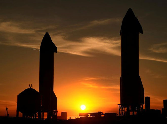Tên lửa thử nghiệm của SpaceX lại phát nổ khi hạ cánh xuống bệ phóng