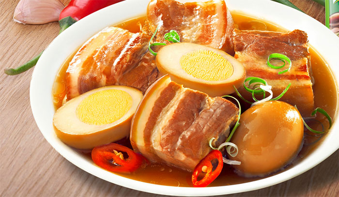 Những món không thể thiếu trên mâm cỗ Tết miền Nam