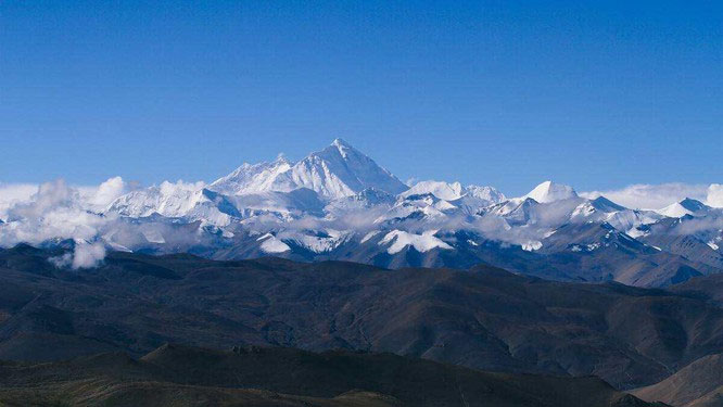 Nhiệt độ đỉnh Everest lạnh đến mức xác chết không phân hủy, liệu di thể người cổ đại có trên đó?