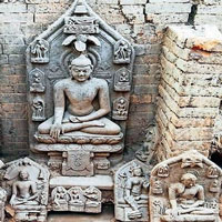 Khai quật hàng chục pho tượng Phật nghìn năm tuổi