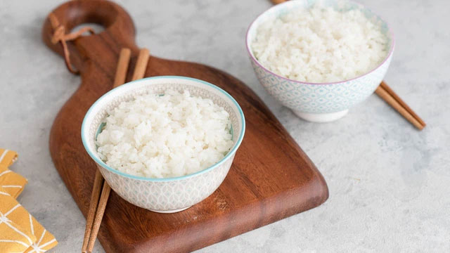 Chuyên gia Ấn Độ khuyên ngâm gạo trước khi nấu cơm: Lợi ích bất ngờ và 4 bước ngâm gạo đúng cách