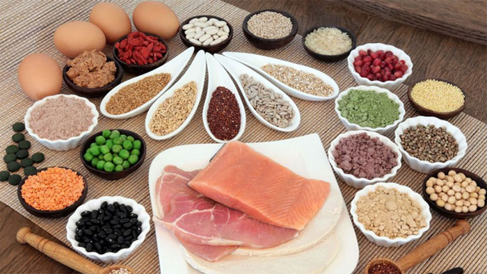 Có những nguy cơ sức khỏe nào nếu bạn ăn quá nhiều protein?