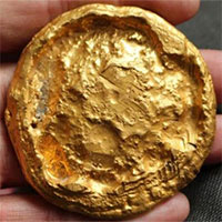 Lão nông đào được 60kg vàng dưới giếng, chuyên gia nhận định: Còn 200 tấn vàng nữa