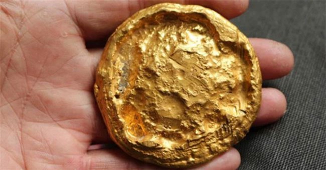 Lão nông đào được 60kg vàng dưới giếng, chuyên gia nhận định: Còn 200 tấn vàng nữa