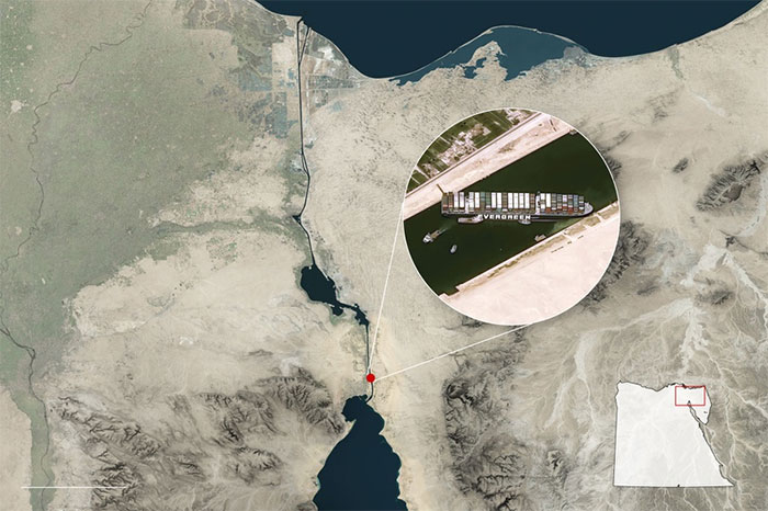 Tại sao không ai giải thoát được con tàu mắc kẹt ở kênh đào Suez?