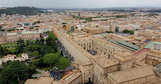 Dù rất phát triển nhưng tại sao ở Châu Âu lại không có nhiều toà nhà chọc trời?