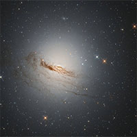 NASA công bố hình ảnh ngoạn mục về khoảnh khắc hấp hối của thiên hà