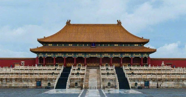 Bất cứ nhân viên nào làm việc ở Tử Cấm Thành khi bước qua cổng chính cũng phải hô to 'Tôi vào đây' - Vì sao?