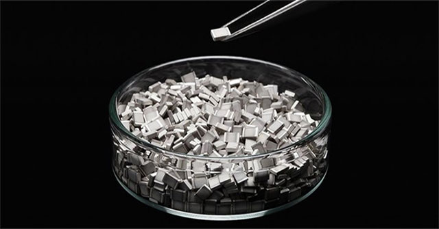 Murata chuẩn bị sản xuất hàng loạt pin thể rắn siêu an toàn cho tai nghe và thiết bị đeo