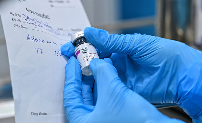 Tại sao vaccine gây phản ứng phụ?