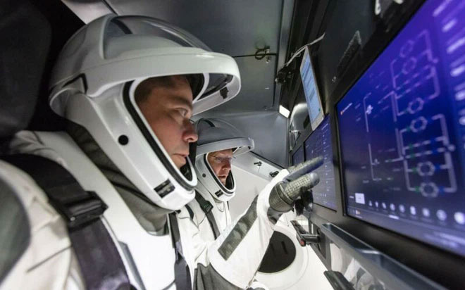 Phần mềm đảm nhiệm vận hành tên lửa SpaceX có gì đặc biệt?