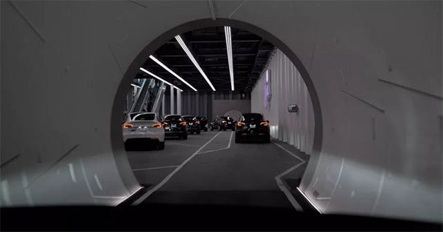 Elon Musk mở đường hầm chở khách bên dưới Las Vegas