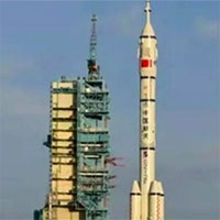 TRỰC TIẾP: Trung Quốc lần đầu tiên đưa người lên trạm vũ trụ