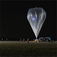 Khinh khí cầu du lịch vũ trụ thử nghiệm bay cao 32km