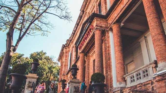 Top 10 con phố thú vị nhất thế giới 2021