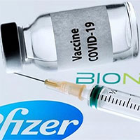 Những người nên và không nên tiêm vaccine Pfizer