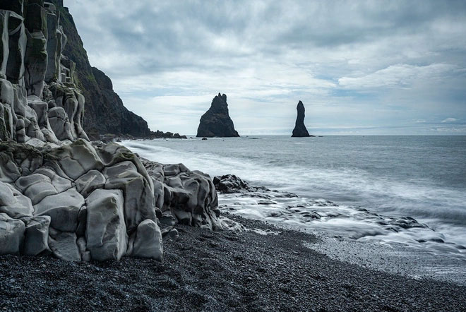 Reynisfjara - Bãi biển cát đen thui nổi tiếng nhất thế giới
