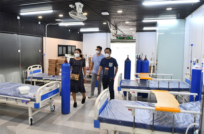 Bệnh viện dã chiến ở Thuận Kiều Plaza trước giờ đón F0