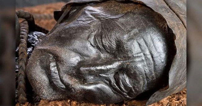 Tiết lộ bữa ăn cuối cùng của "Tollund Man", nạn nhân hiến tế cổ đại