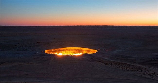 Ngọn lửa cháy tròn 50 năm gây nên thiệt hại hơn 50 tỷ USD nhưng vẫn không thể dập tắt!