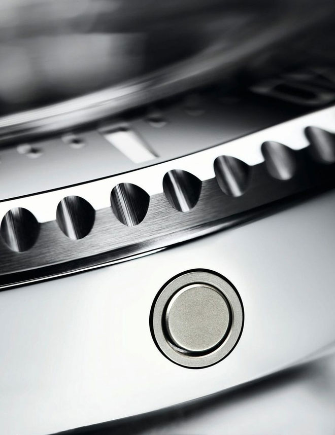 Chấm tròn nhỏ trên đồng hồ Rolex có tác dụng gì?