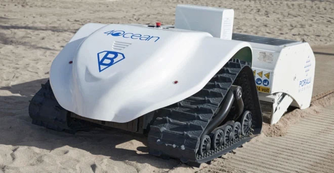 Máy hút bụi thông minh khổng lồ chạy bằng năng lượng mặt trời, có thể sàng lọc cát và dọn rác bãi biển