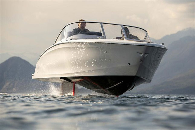 The C7 with smaller size and power was introduced in Venice (Italy) in June 2021