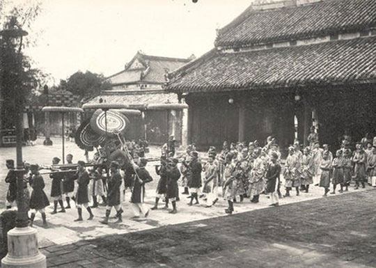 Đám cưới của hoàng tử, công chúa ngày xưa diễn ra như thế nào?
