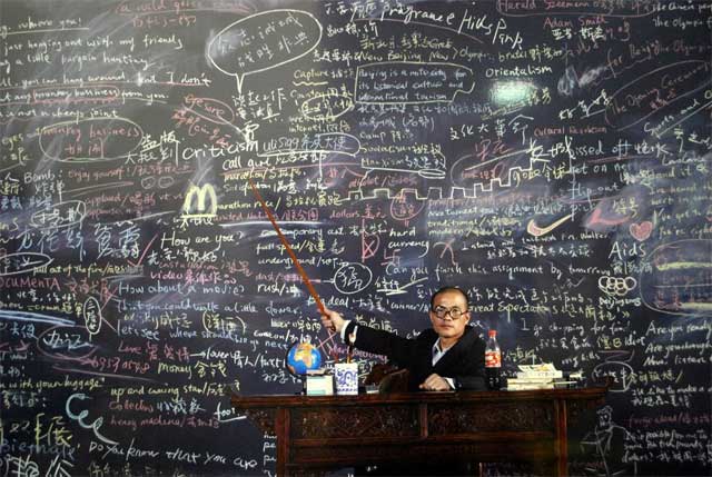 Nghiên cứu mới lý giải vì sao càng lớn càng khó học ngoại ngữ