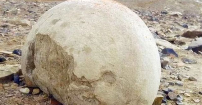 Quả cầu đá bí ẩn ở Tân Cương nằm ngoài khả năng chế tác của con người: Vậy chúng đến từ đâu?