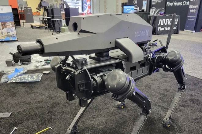 Chó robot trang bị súng trường: zoom quang 30x, camera nhiệt, có thể bắn trúng mục tiêu cách 1.200m