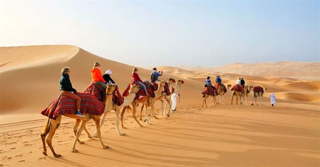 Tại sao các nước Ả Rập có vô số sa mạc nhưng vẫn nhập khẩu cát?