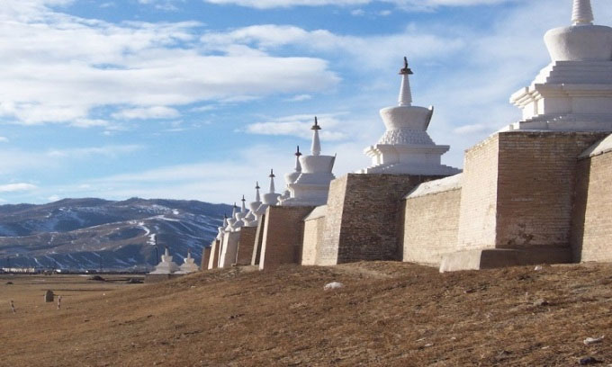  Tu viện Phật giáo được xây dựng phía trên tàn tích của Karakorum. 