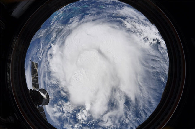 Bức ảnh ngày 4/7 chụp cơn bão nhiệt đới Elsa, khiến New York phải ban bố tình trạng khẩn cấp.