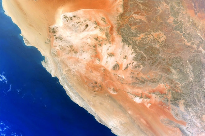  Bức ảnh ngày 29/3 chụp bờ biển của Namibia, một quốc gia tại châu Phi. 