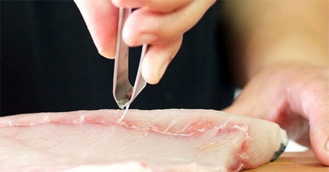 Bí kíp chọn hải sản cho bé ăn dặm: Giàu Canxi, phát triển chiều cao vượt trội 2026 5 Mẹo gỡ xương cá siêu nhanh trong 10 phút ai cũng có thể làm được - KhoaHoc.tv