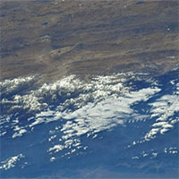 Chiêm ngưỡng đỉnh núi cao nhất trên Trái đất nhìn từ trạm ISS