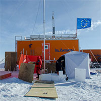 Chiến dịch khoan lấy lõi băng 1,5 triệu năm ở Nam Cực