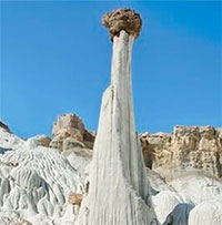 Những tháp đá kỳ lạ mang tên "ma trắng"