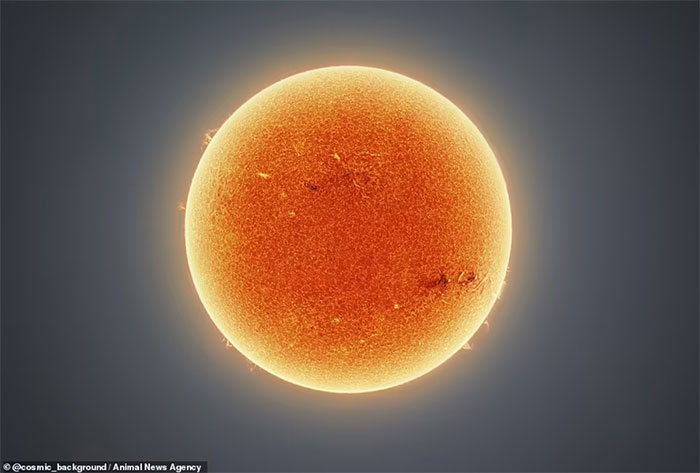  150.000 bức ảnh riêng lẻ đã được kết hợp để có được hình ảnh tuyệt đẹp nhất về Mặt trời.